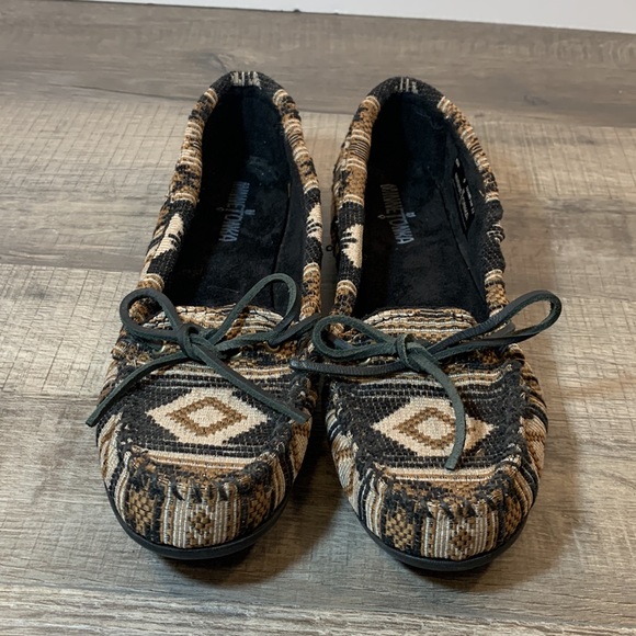 Minnetonka Aztec print loafers size 9 - Picture 2 of 8